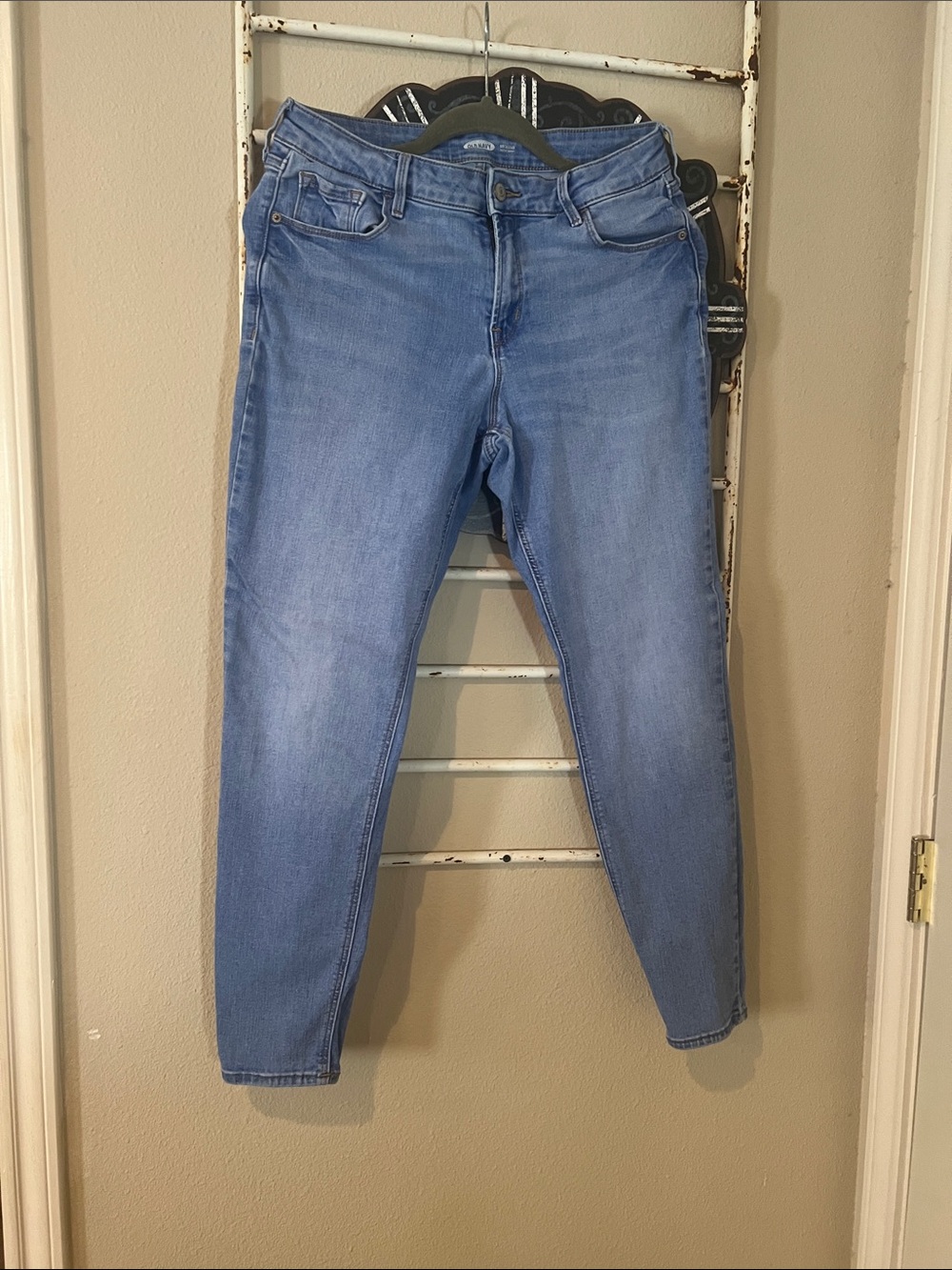 Old Navy Light Blue Skinny Jeans
